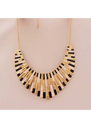 Black and White Sector Necklace for Woman