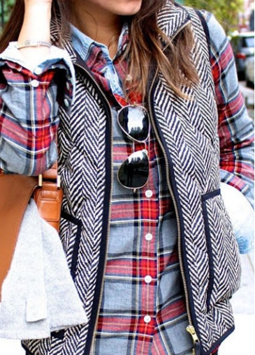 Sleeveless Pocket Design Zipper Closure Waistcoat