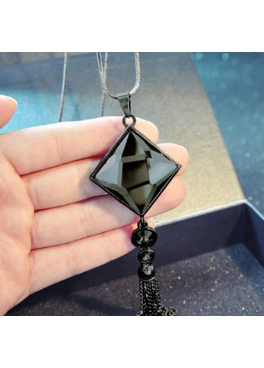 Rhinestone Decorated Tassel Design Square Shape Necklace Rhinestone Decorated Tassel Design Square Shape NecklaceNecklaces & Pendants<br><br><br>color: Black<br>size: 51-80cm
