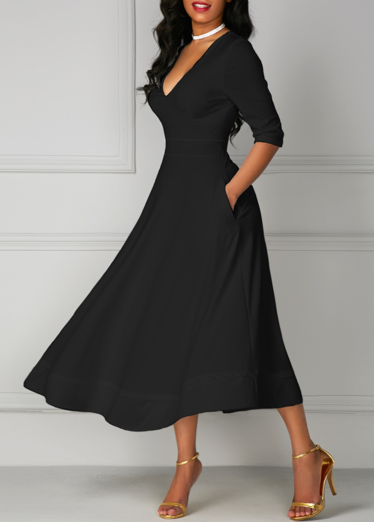 ROTITA V Neck Black Pocket Design Half Sleeve Dress