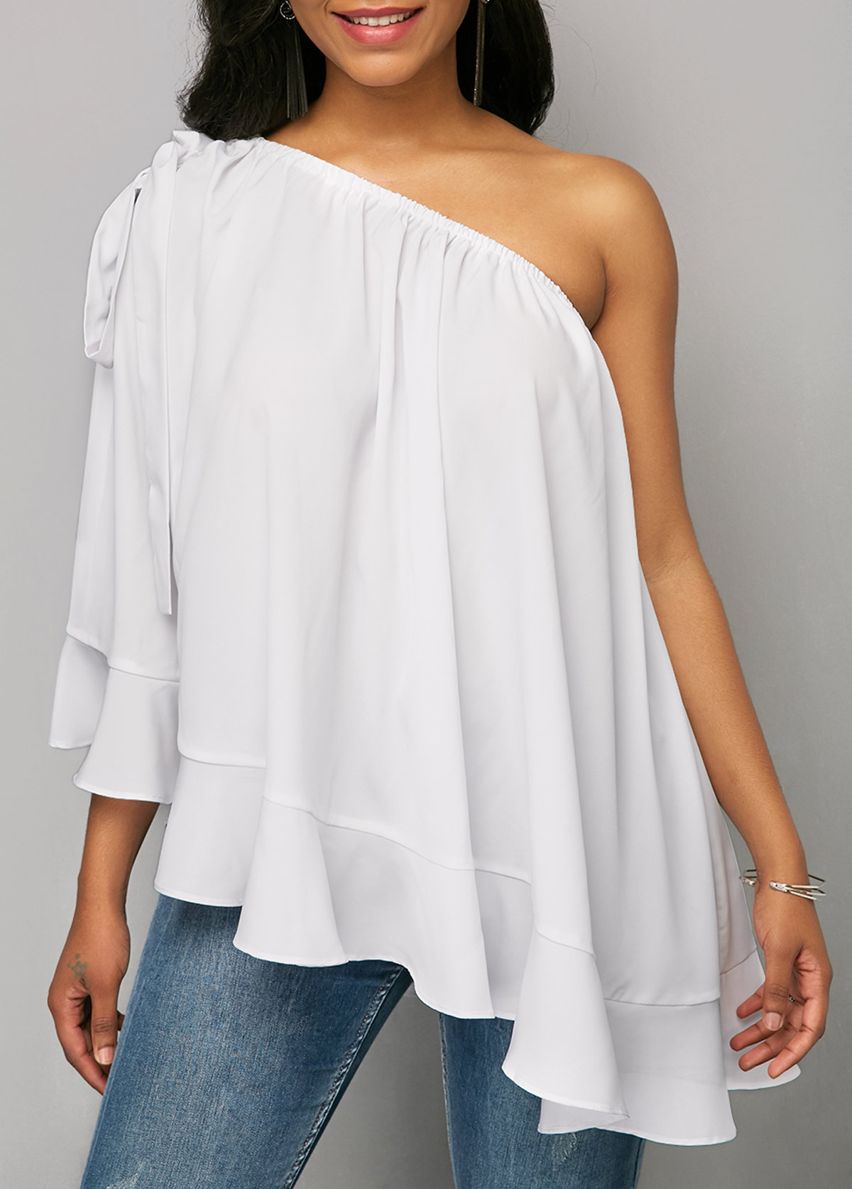 white ruffle hem top