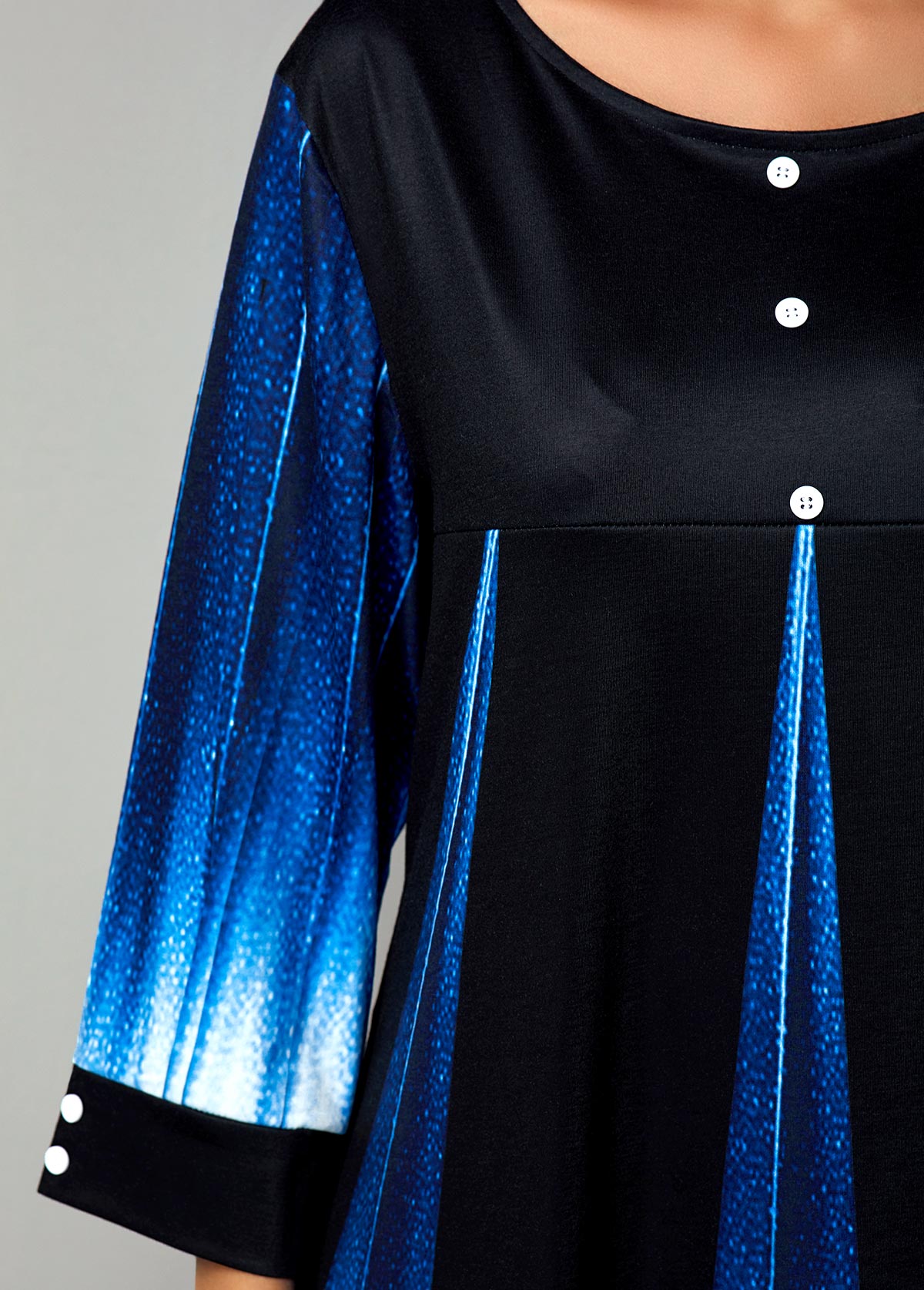 Blue tops,Floral tops,ROTITA Gradient Button Detail Printed Round Neck T Shirt