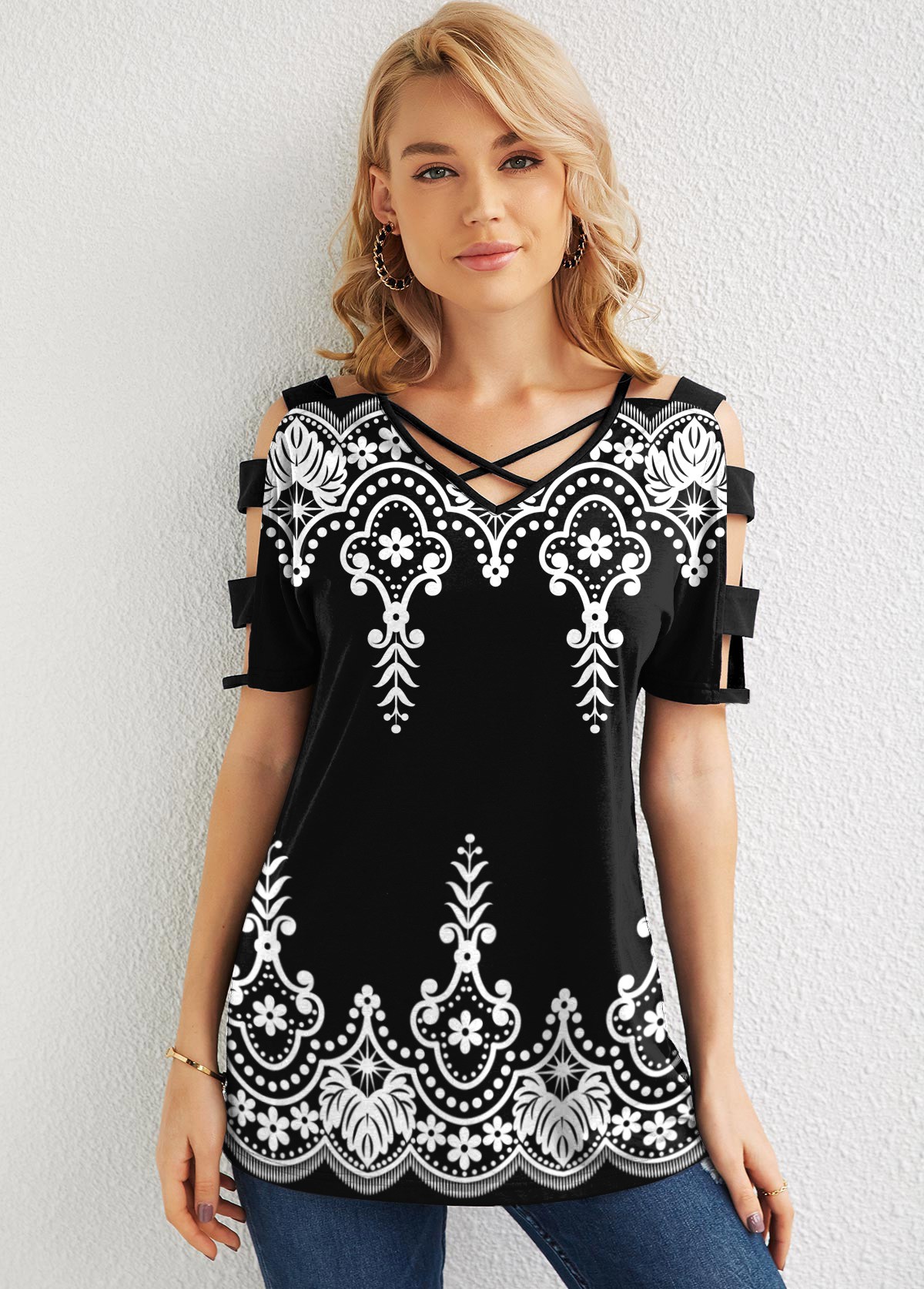 Black tops,Tribal tops,ROTITA Ladder Cutout Tribal Print V Back T Shirt