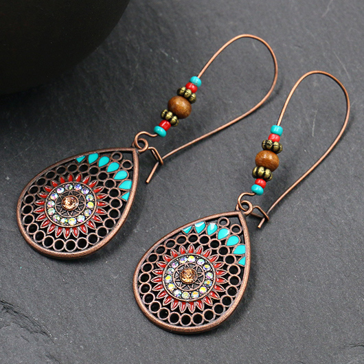 Metal Detail Water Drop Design Earrings