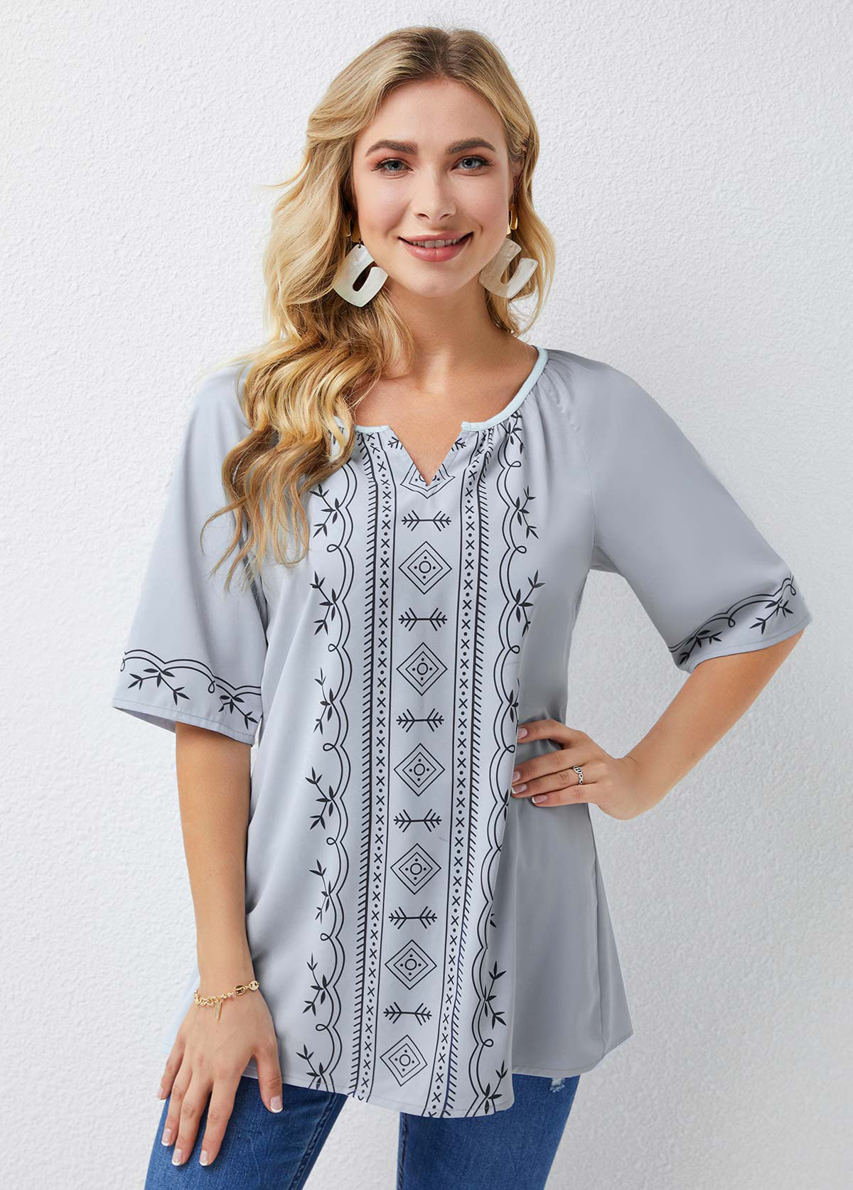 Light Grey tops,Geometric tops,ROTITA Geometric Print Split Neck Half Sleeve Blouse