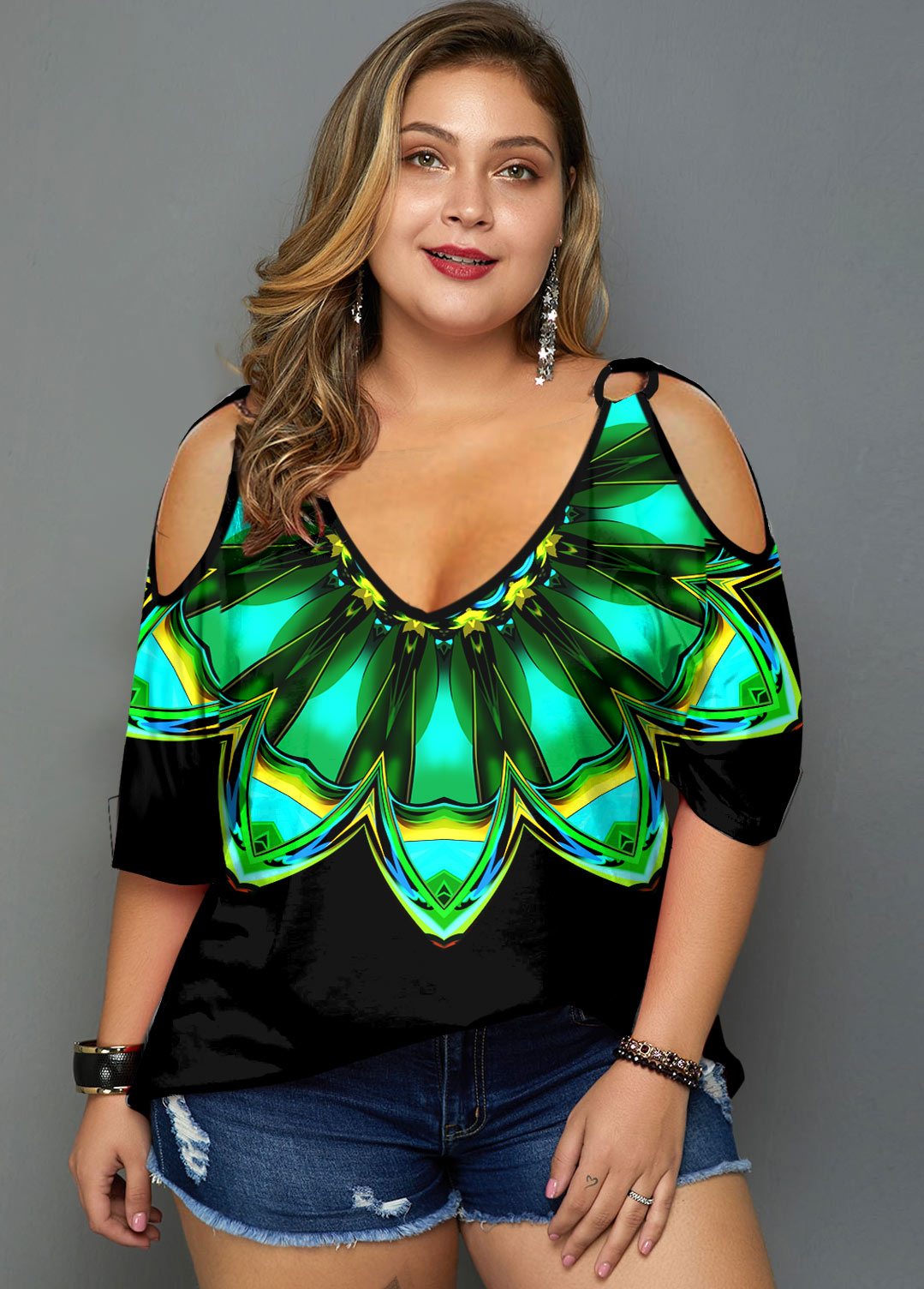 ROTITA Psychedelic Print Plus Size Cold Shoulder T Shirt