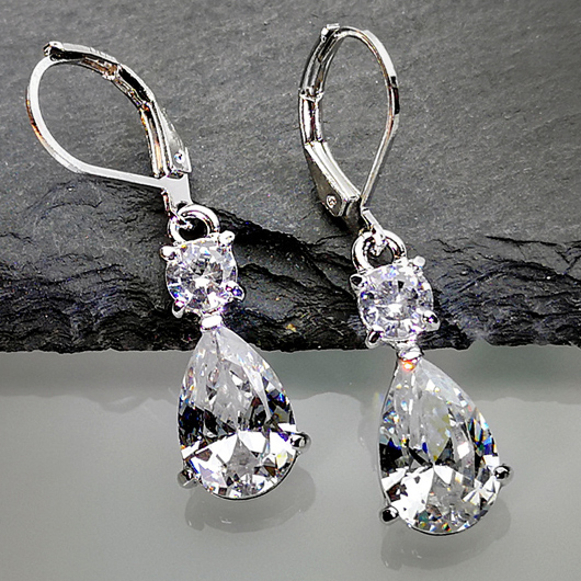 Boucles d'oreilles en argent avec détail en métal Waterdrop Design