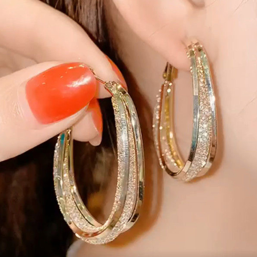 1 Pair Gold Circular Shape Metal Detail Earrings
