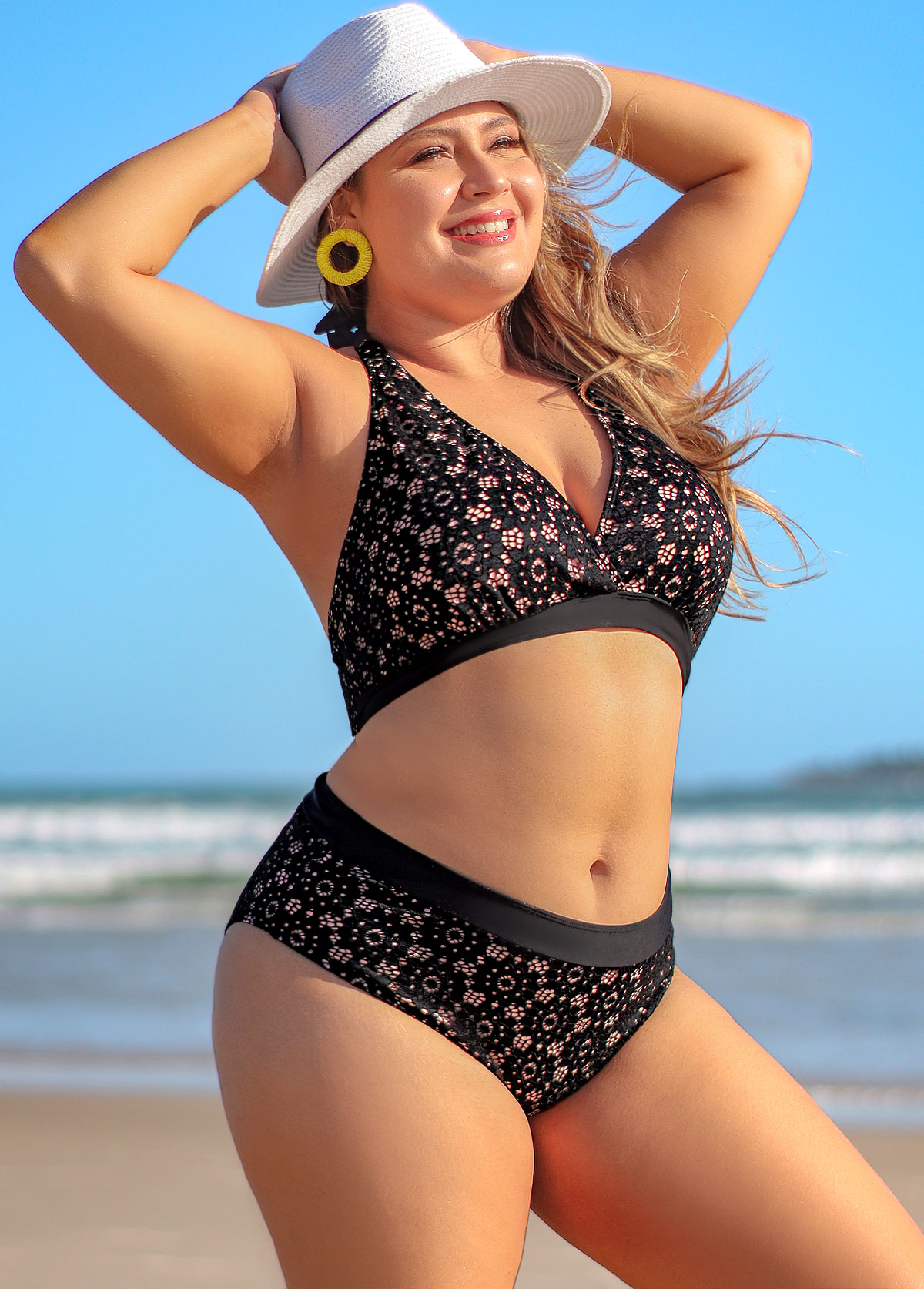 Black plus size,Plain Color plus size,ROTITA Plus Size Lace Black Mid Waist Bikini Set