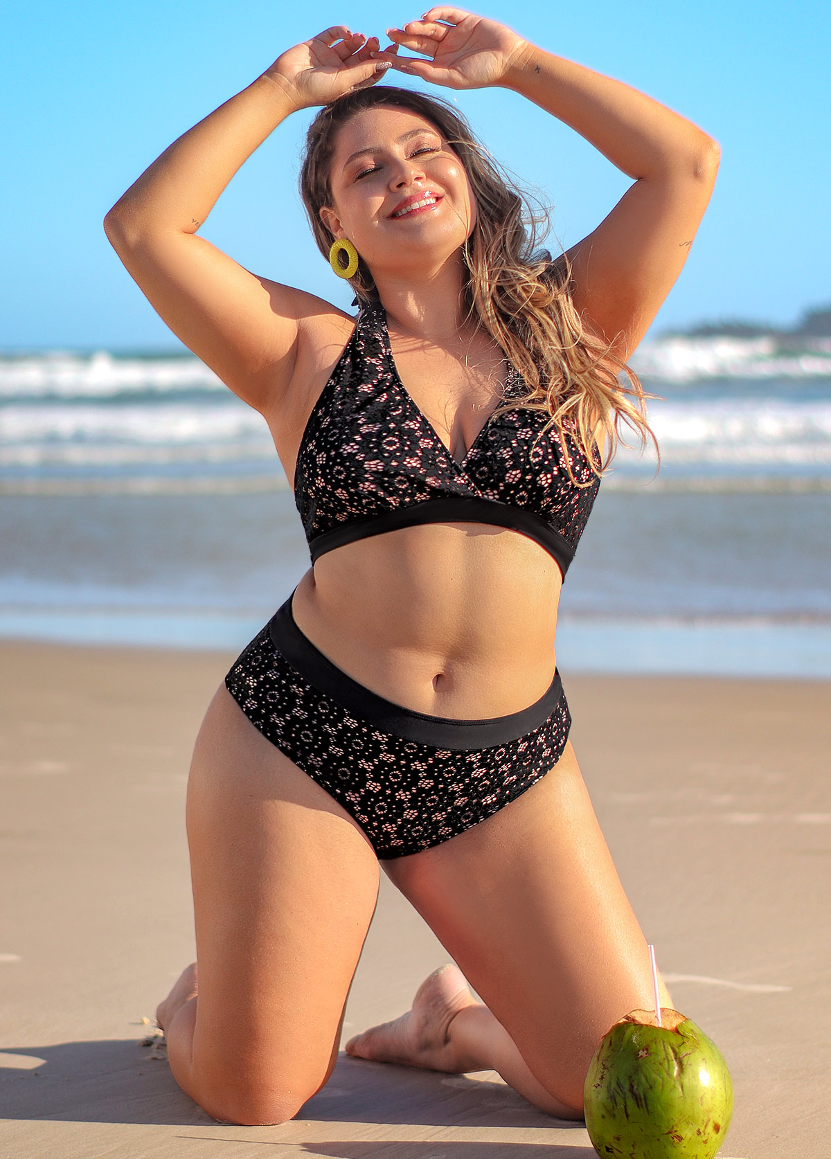 Black plus size,Plain Color plus size,ROTITA Plus Size Lace Black Mid Waist Bikini Set