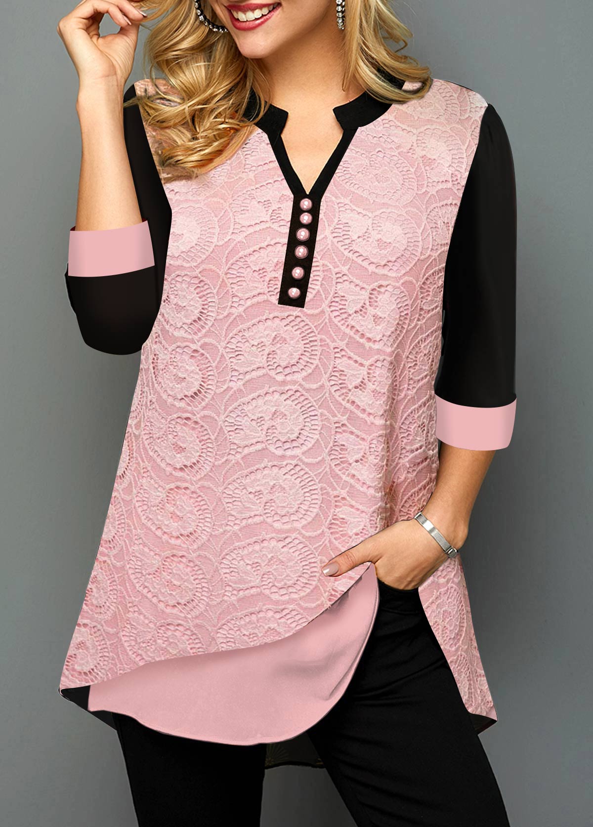 Rotita Valentines rosa Bluse mit Paisley-Spitzennaht und geteiltem Ausschnitt