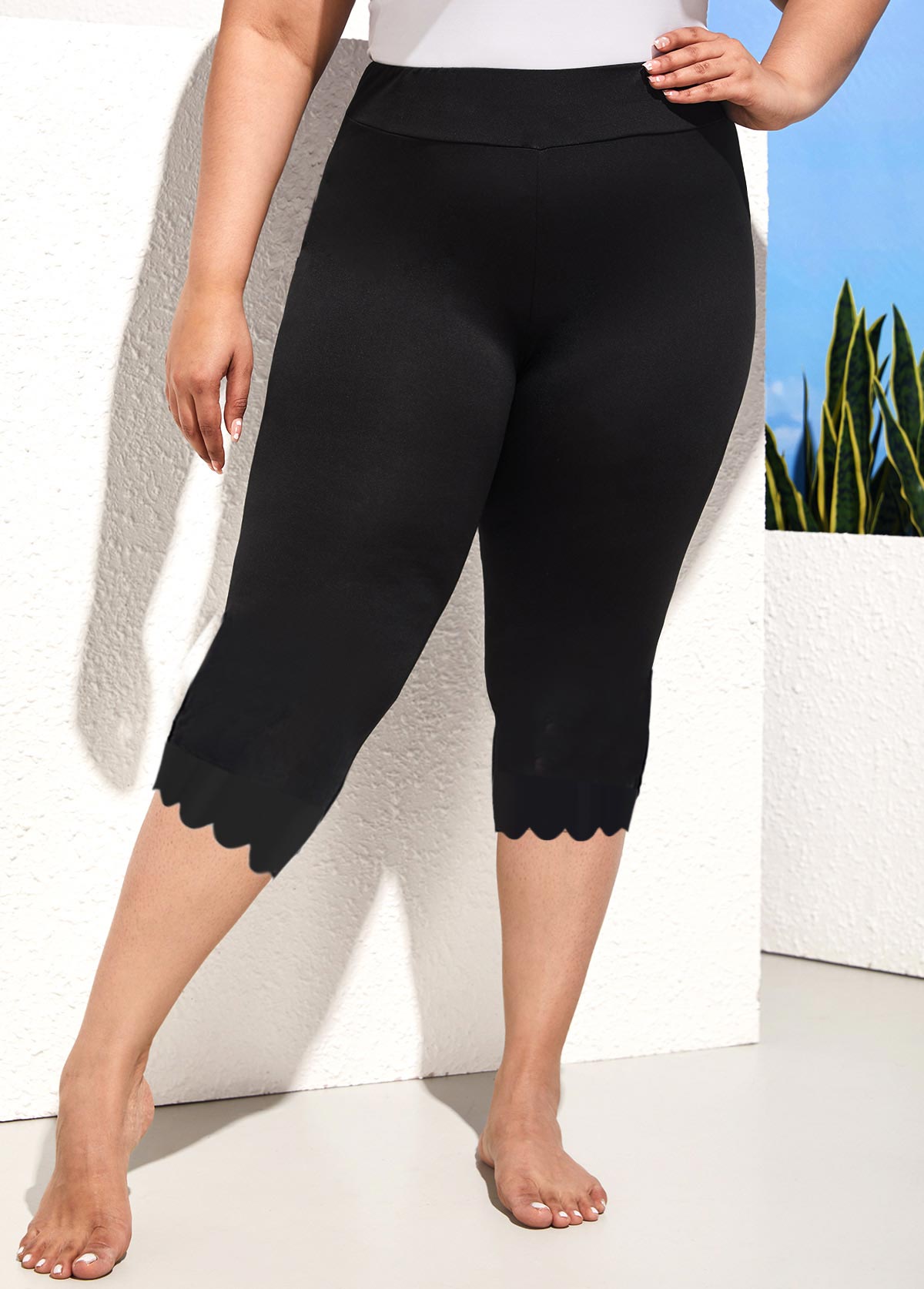 Black plus size,Plain Color plus size,ROTITA Wave Hem Black High Waisted Plus Size Swim Shorts