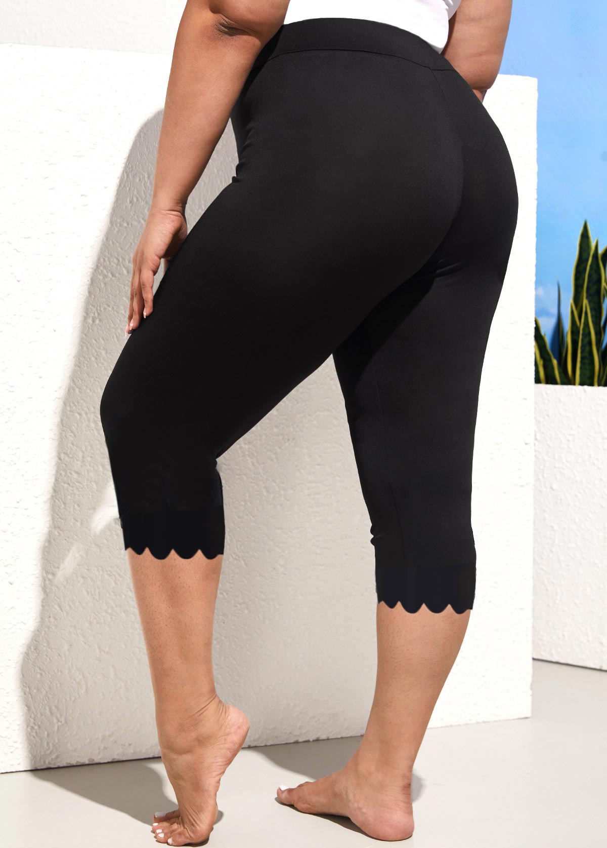 Black plus size,Plain Color plus size,ROTITA Wave Hem Black High Waisted Plus Size Swim Shorts