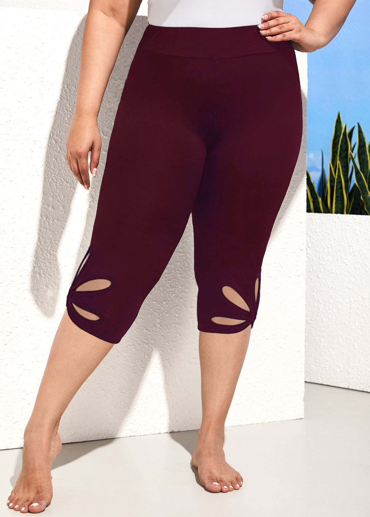 Wine Red plus size,Plain Color plus size,ROTITA Petal Shape Hollow Plus Size Wine Red Shorts