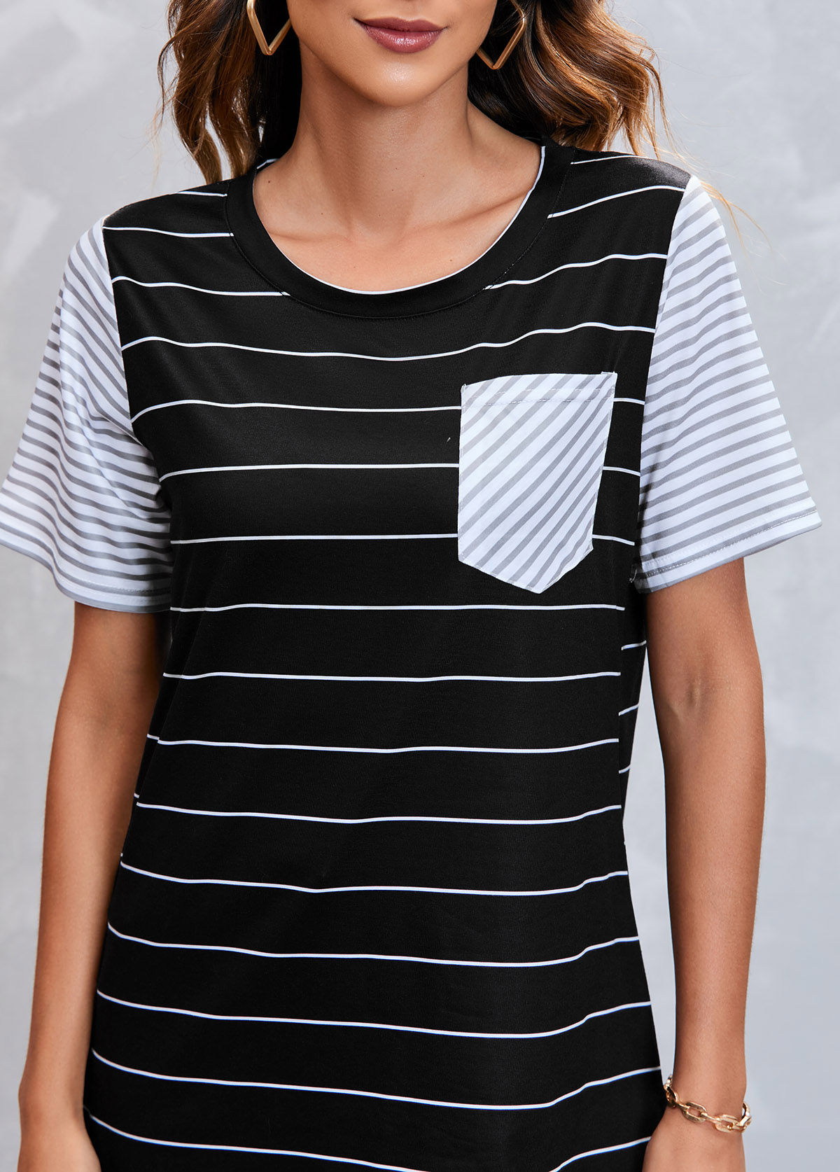 Black tops,Striped tops,Striped Pocket Short Sleeve Black T Shirt