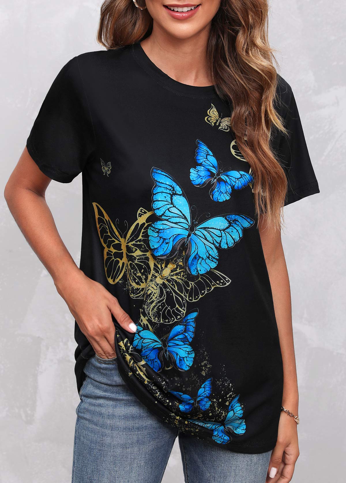 Black tops,Animal Print tops,Black Round Neck Butterfly Print T Shirt