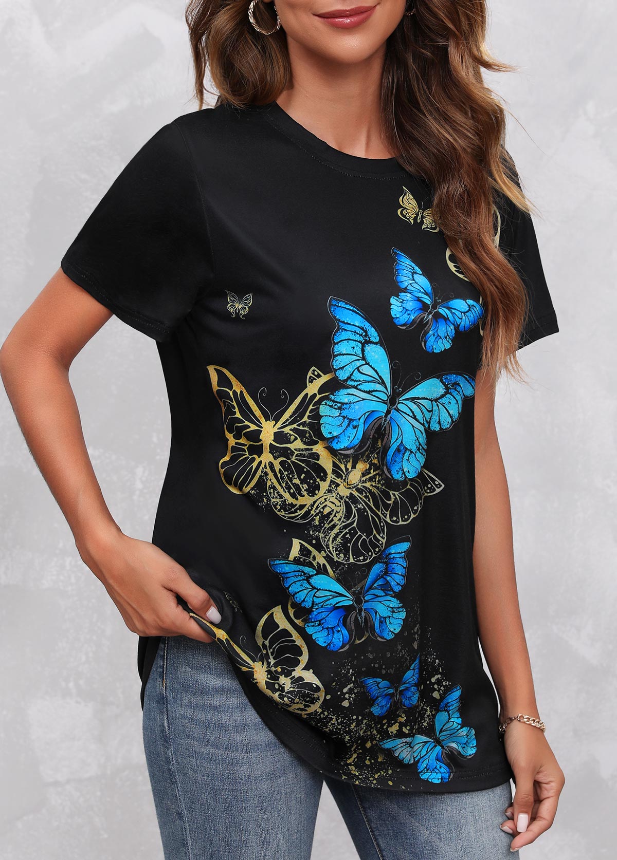 Black tops,Animal Print tops,Black Round Neck Butterfly Print T Shirt