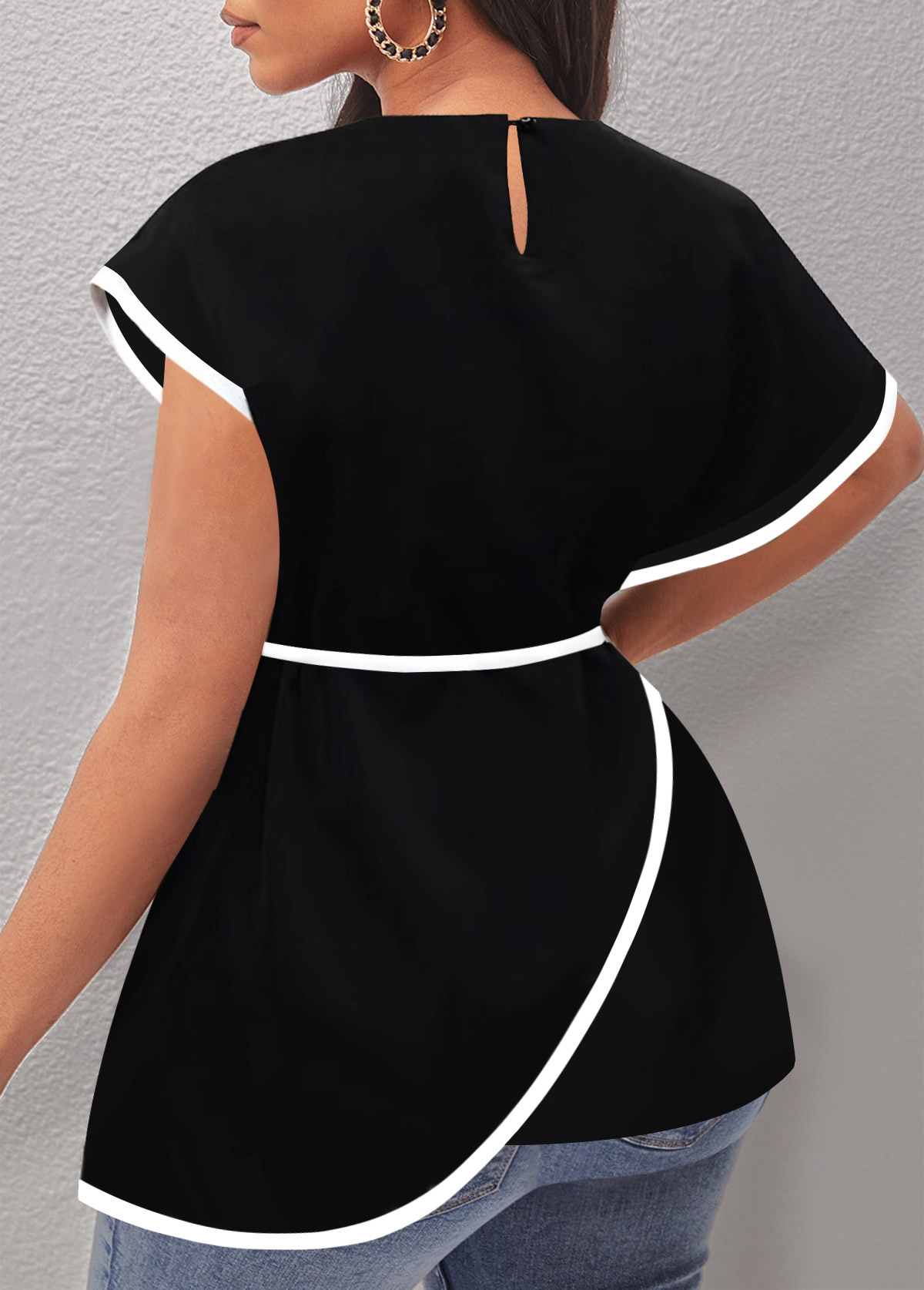 Black tops,Plain Color tops,ROTITA Asymmetric Hem Contrast Stitch Black T Shirt