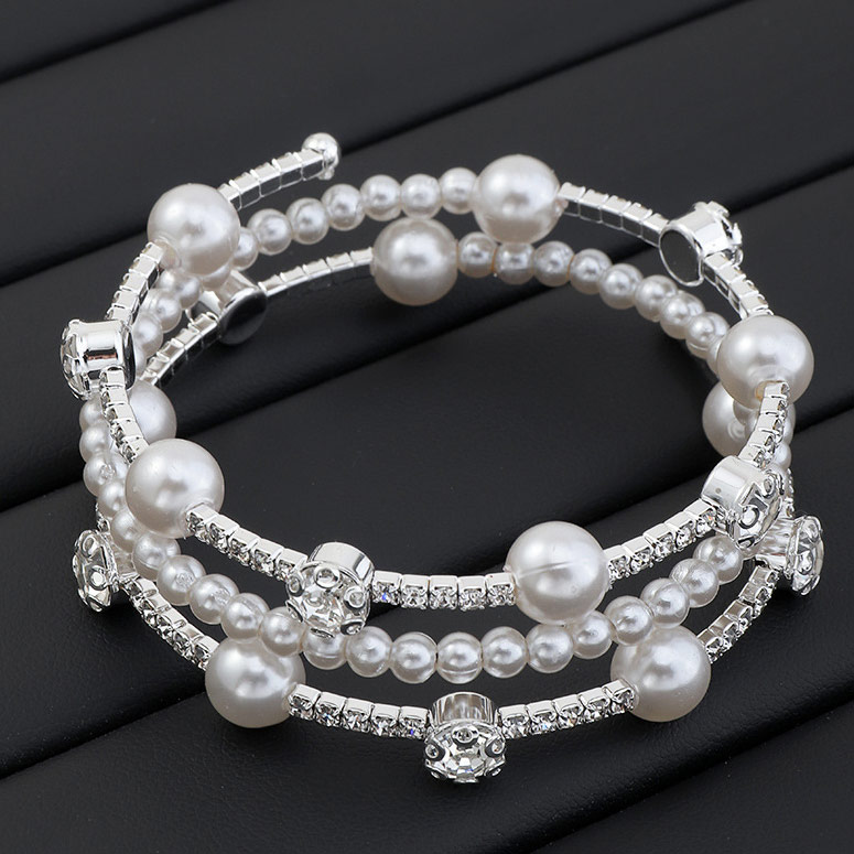 Rhinestone Pearl Design Silvery White Bangle