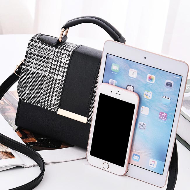 Black accessories,Houndstooth accessories,Magnetic Black Houndstooth Print Shoulder Bag