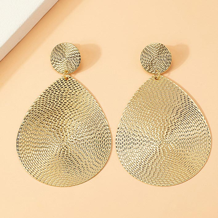 Gold jewelry,Plain Color jewelry,Metal Detail Gold Teardrop Design Earrings