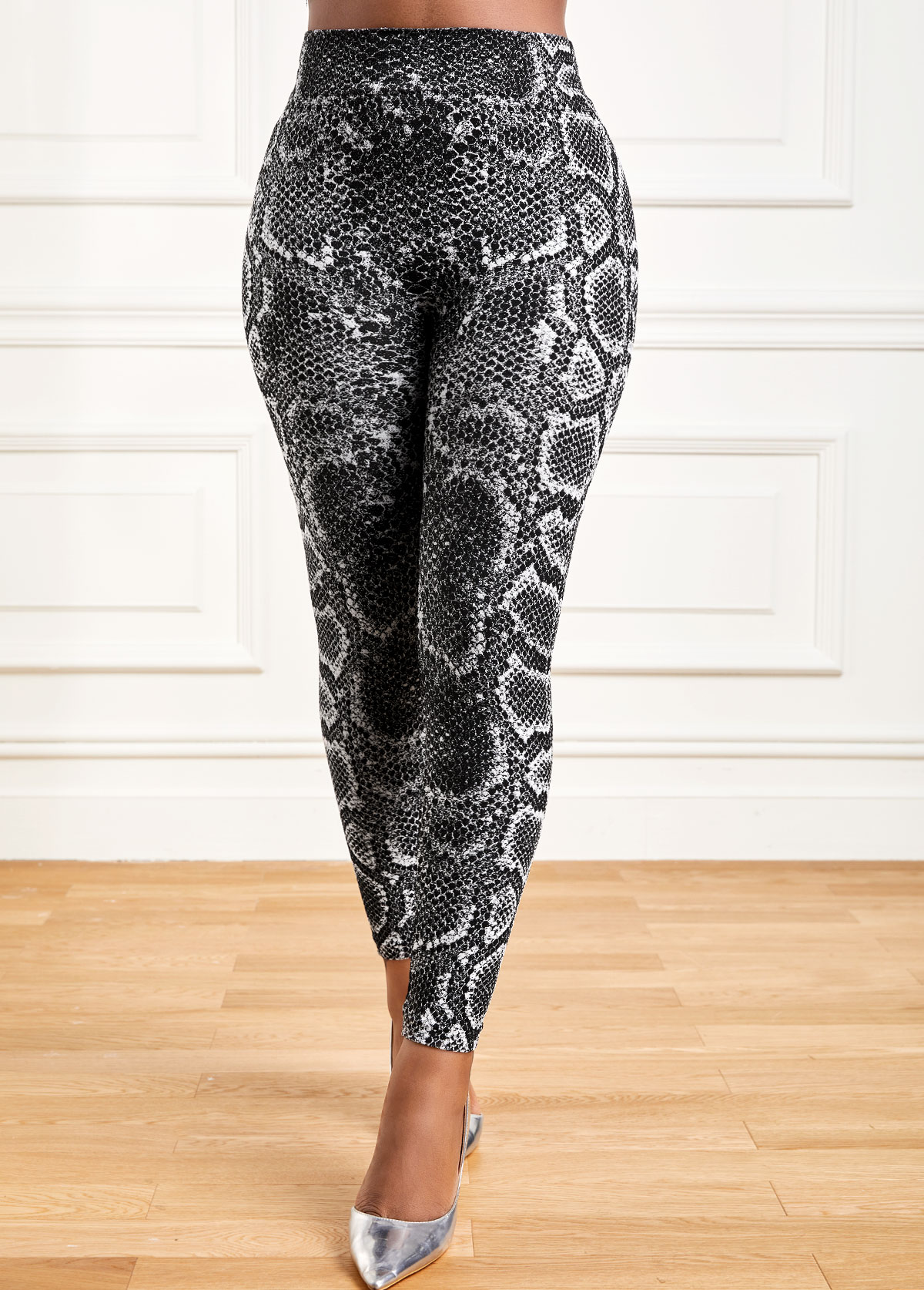 Grey bottoms,Animal Print bottoms,Snakeskin Print High Waisted Grey Leggings