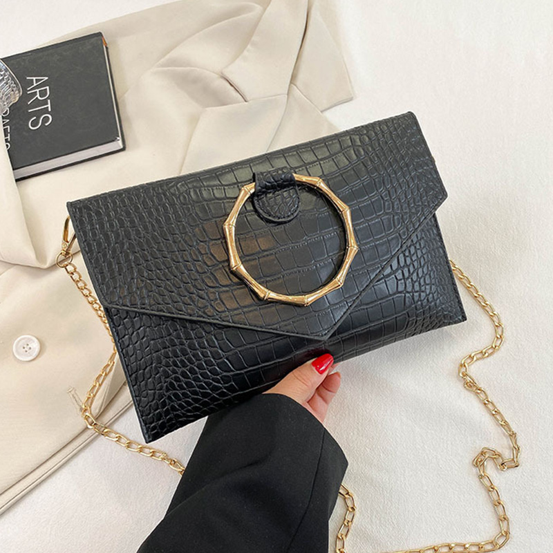 Black accessories,Plain Color accessories,Black Chains Crocodile Pattern Magnetic Shoulder Bag