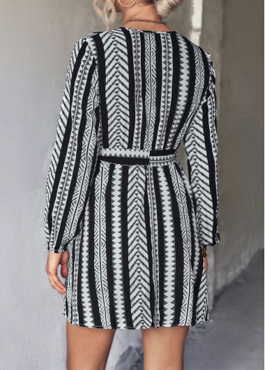 Black dresses,Geometric dresses,Tie Geometric Print Black Belted Dress