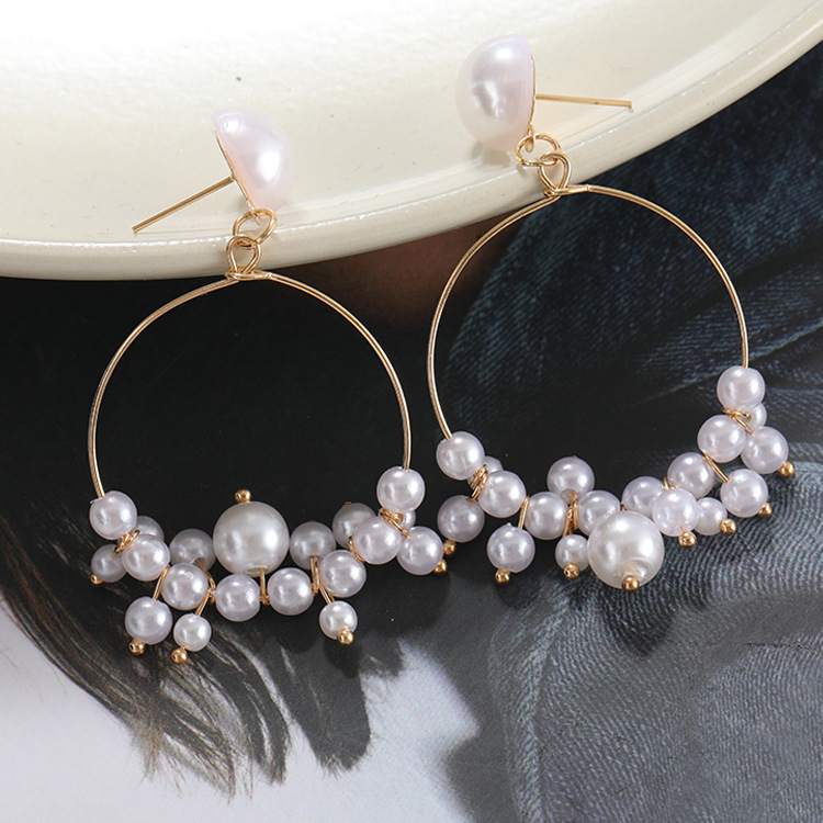 White jewelry,Other jewelry,1 Pair White Pearl Round Earrings