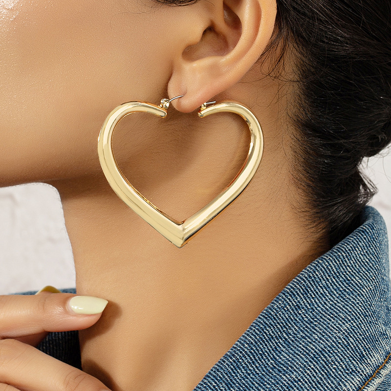 Valentine's Day Golden Heart Metal Earrings