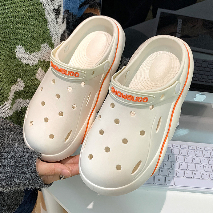 Letter Print Beige Falt Round Toe Sliders