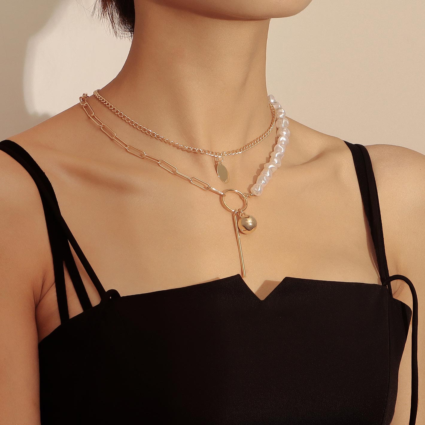 Gold jewelry,Plain Color jewelry,Geometric Detail Gold Pearl Design Necklace