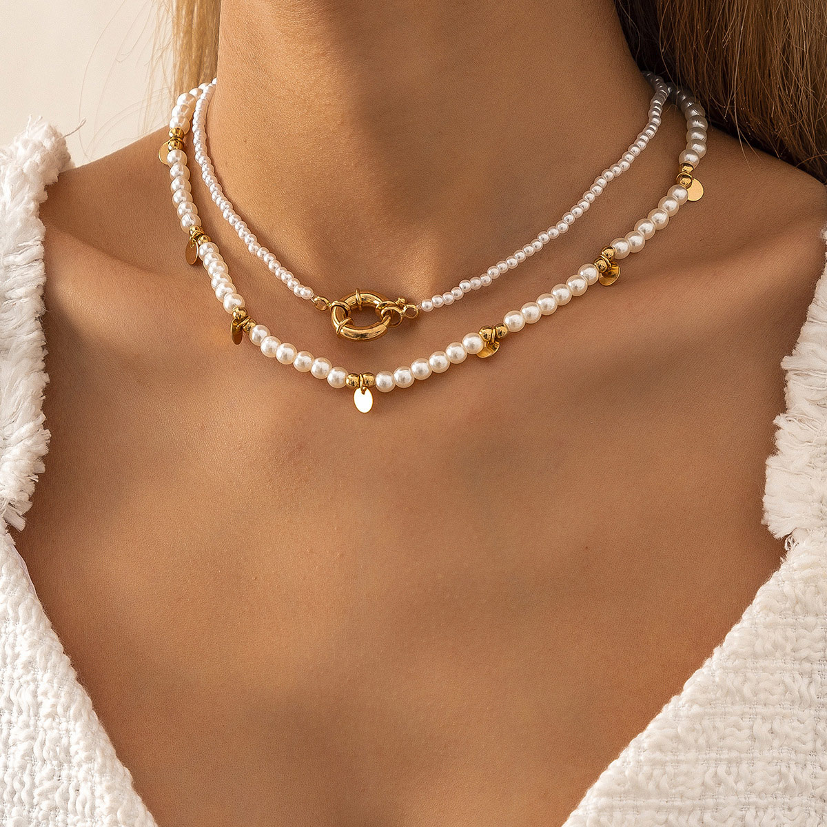 Round Pearl Design White Necklace Set