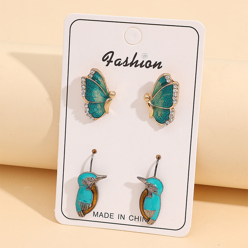 Asymmetrical Butterfly Design Mint Green Earring Set