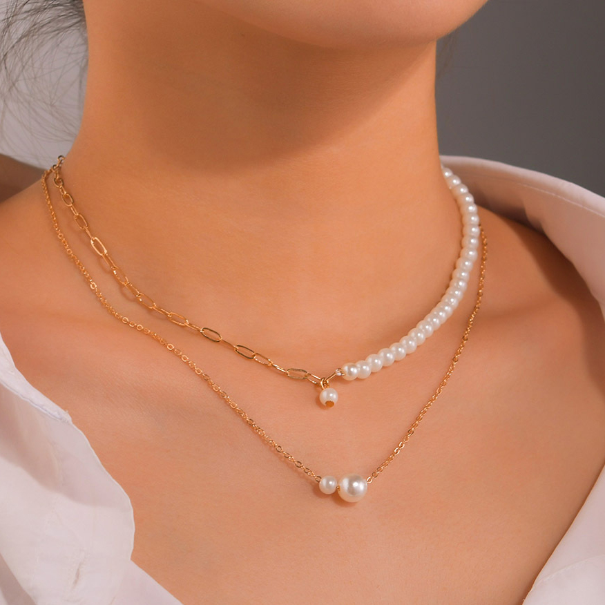 Asymmetry Detail Pearl Design Golden Necklace
