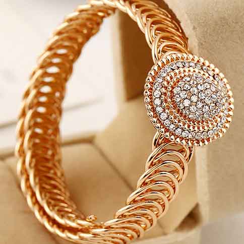 Gold jewelry,Geometric jewelry,Round Geometric Pattern Alloy Detail Gold Bangle