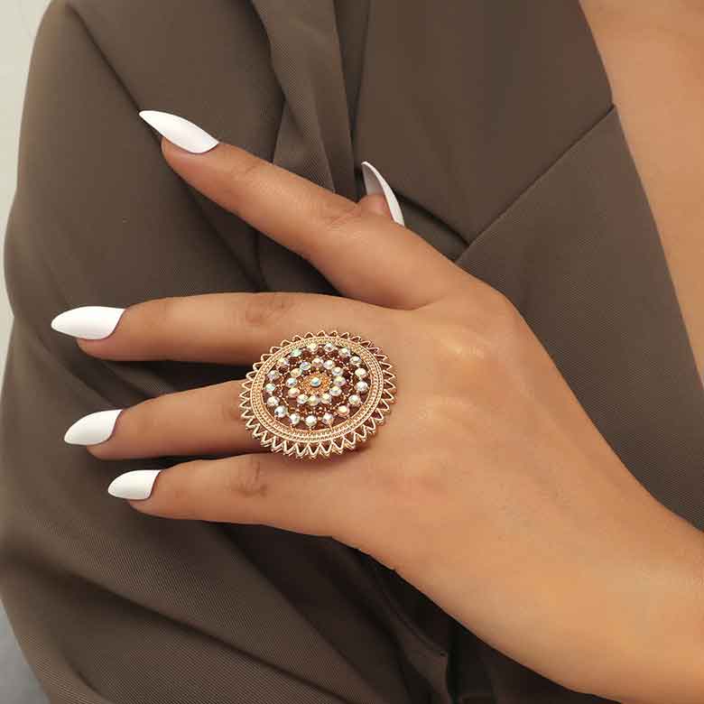 Gold jewelry,Geometric jewelry,Geometric Pattern Round Alloy Detail Gold Ring