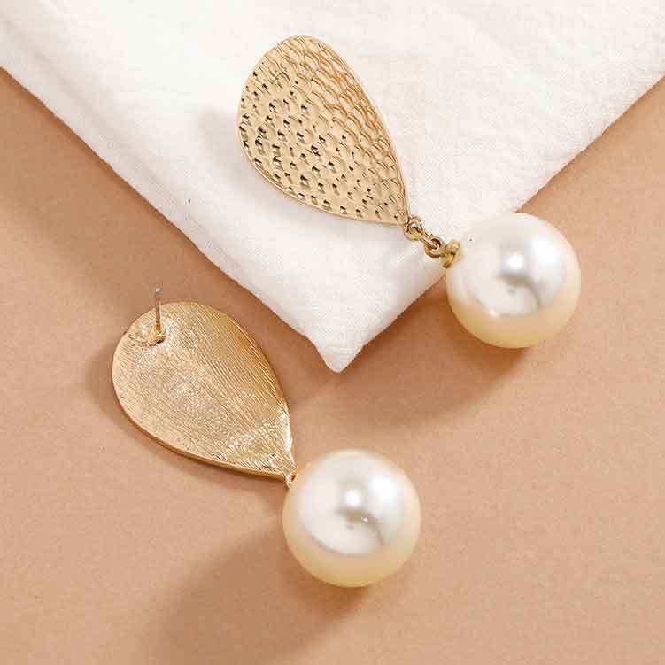 Gold jewelry,White jewelry,Other jewelry,Teardrop Design Gold Mental Detail Earrings