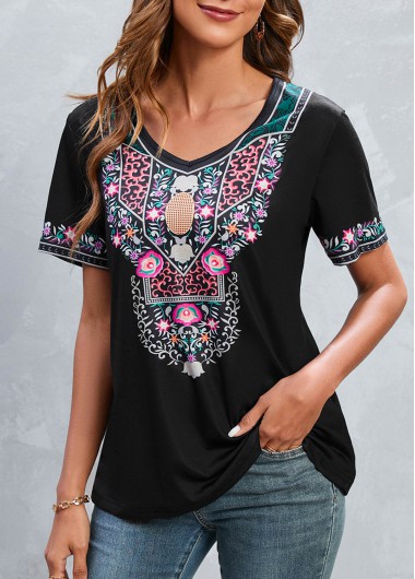 Black tops,Tribal tops,Floral tops,Plants tops,Lightweight Tribal Print Black V Neck T Shirt