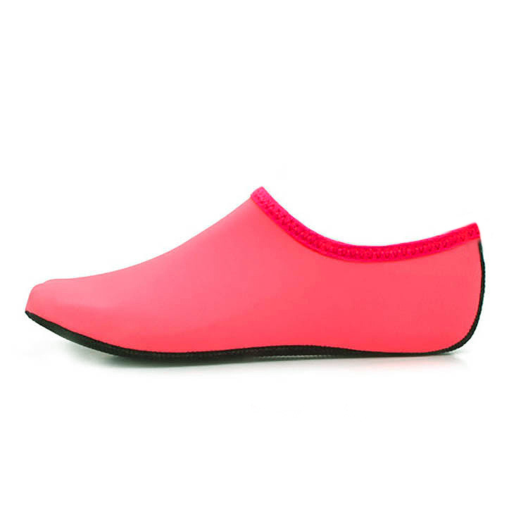 Peach Red Polyester Anti Slippery Water Shoes