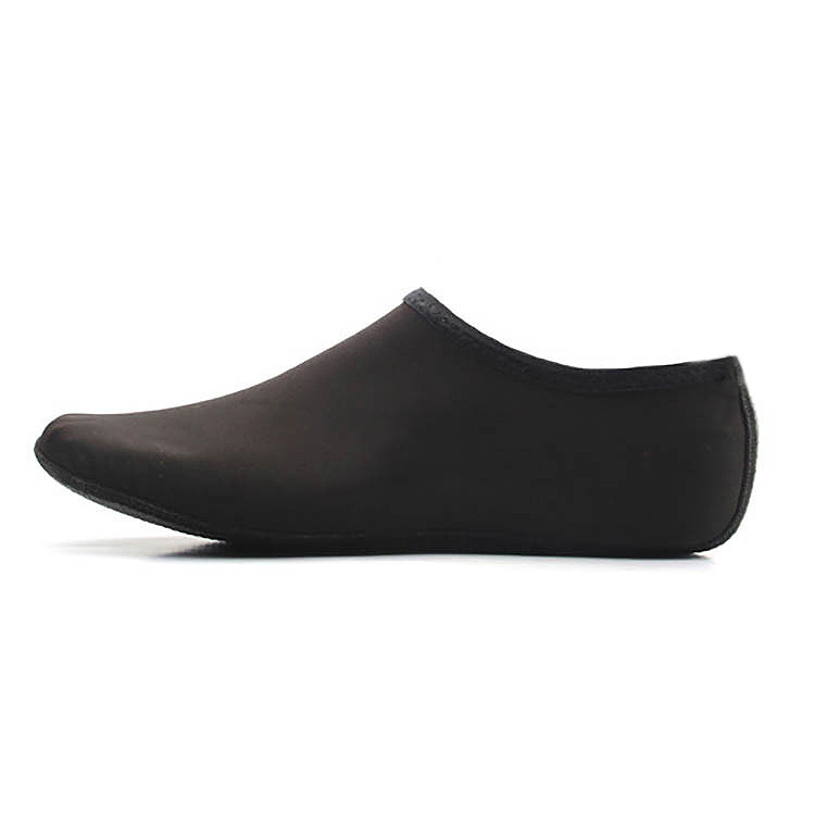 Black Polyester Material Anti Slippery Water Shoes