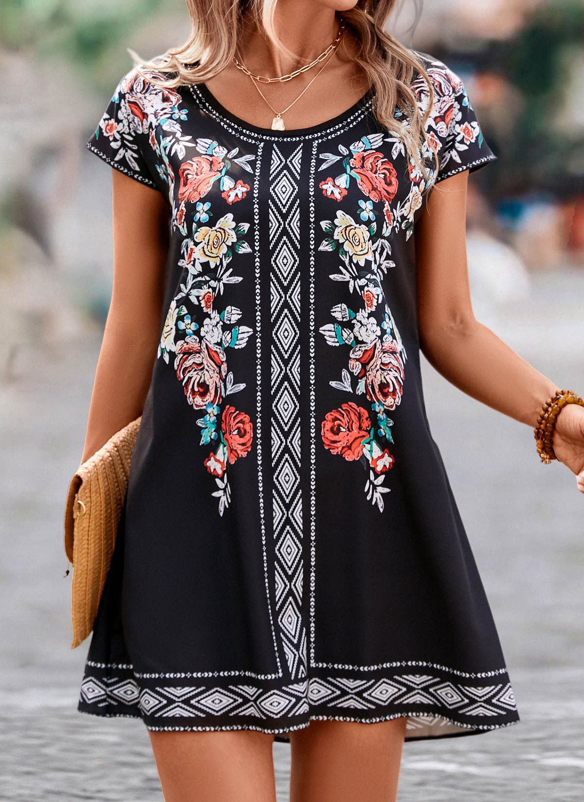 Black dresses,Floral dresses,Geometric dresses,Plants dresses,Lightweight Floral Print Black Short A Line Dress
