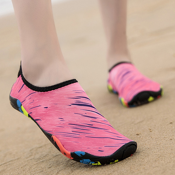 Pink accessories,Graphic accessories,Graffiti Print Pink Anti Slippery Water Shoes
