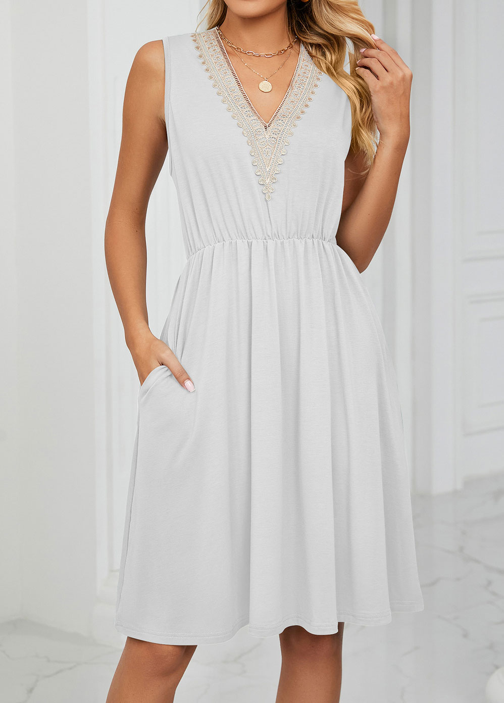 White dresses,Plain Color dresses,Patchwork White Short V Neck Sleeveless Dress