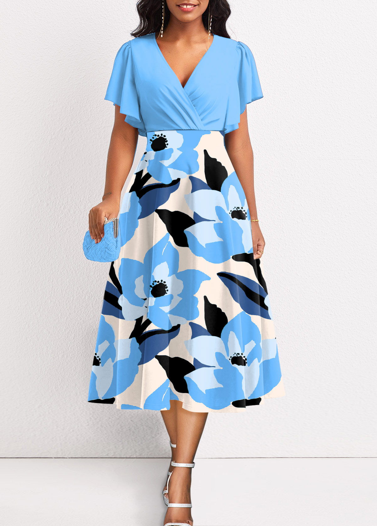 ROTITA Robe bleu clair à col en V et imprimé floral surplis