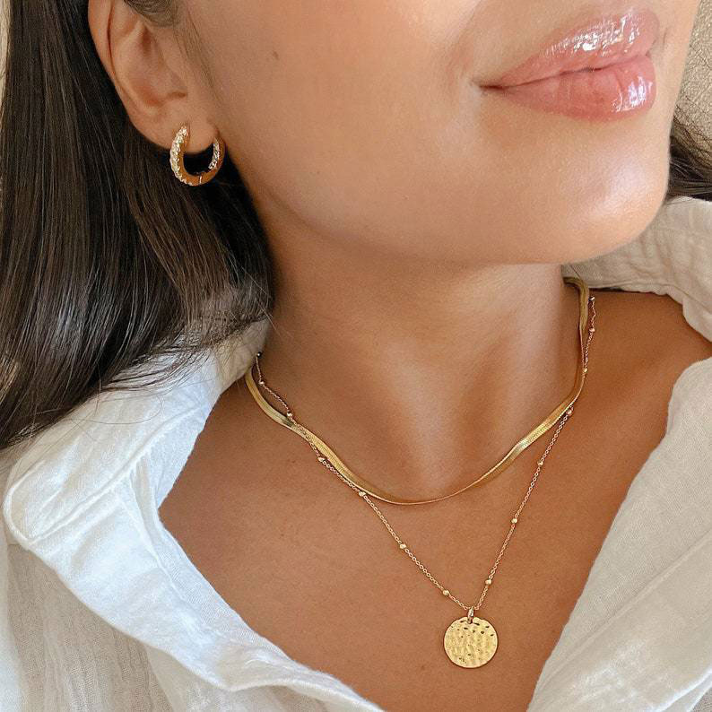 Golden jewelry,Geometric jewelry,Round Golden Geometric Pattern Alloy Detail Necklace