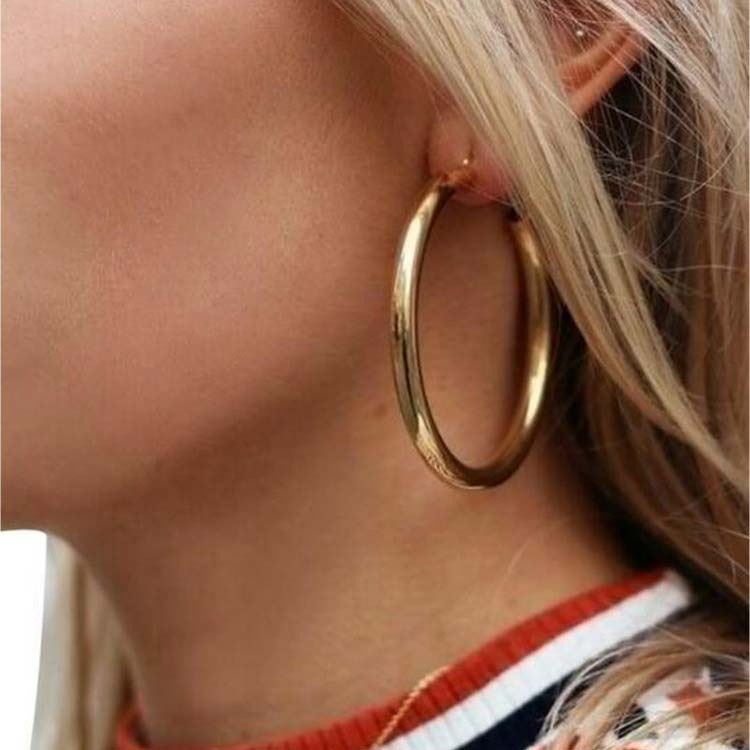 Round Metal Ring Detail Gold Earrings
