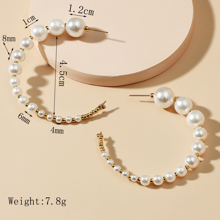 White jewelry,Contrast Color jewelry,Round White Pearl Golden Metal Earrings
