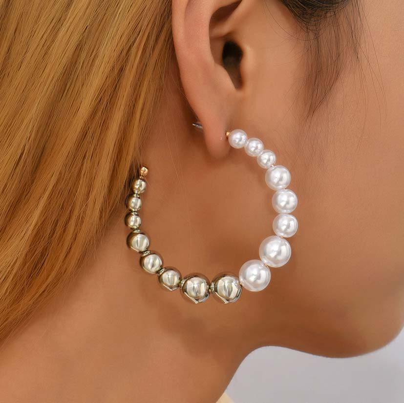 Pearl Design Circular Silvery White Earrings