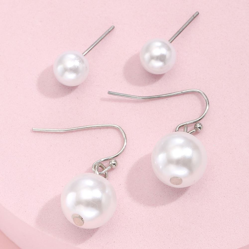 Round Pearl Design White Earring Set